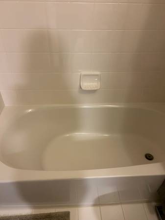 $1,050 Large Room with Private On Suite Bath and Walk in Closet63896274692610124