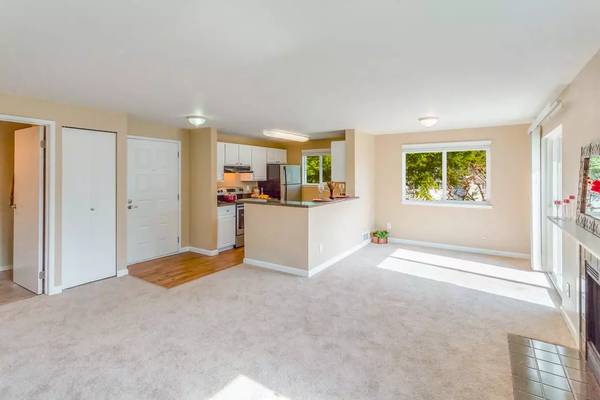 $2,102 / 1br - 745ft2 - Elevate your everyday: Discover our 1 BR, 1 BA. (Renton - Benson Square)63934287695106123