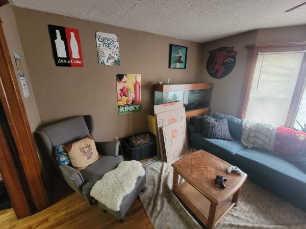 $1,150 / 2br - 2 bed/ 1 bath unit located in Stadium Village!! (Minneapolis)63868701989377122