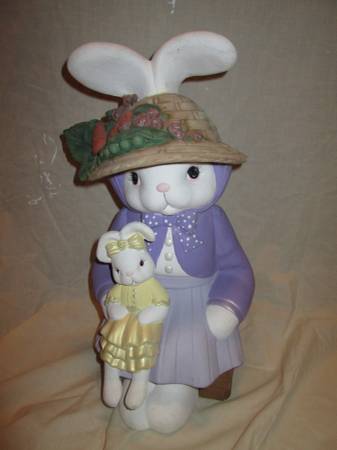 Ceramic Rabbit Figurine 1