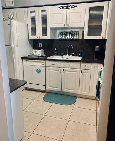 $2,500 / 1br - Oceanfront Condo - Beach Side - Must See !! (Daytona Beach / Ormond Beach)63791575739009124