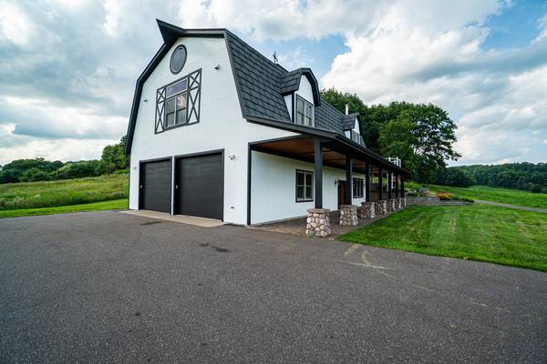 $1,200,000 / 2br - 83 ACRES INCLUDES LUXURY HOME! MLS#1595452 (N7900 Cty Rd J, Menomonie, WI)63845959595651120