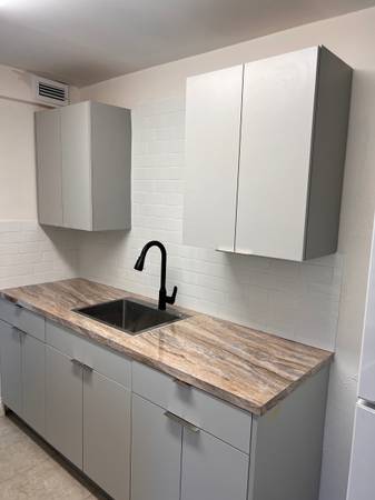 $2,600 / 2br - HOLLYWOOD TWO MONTHS FREE  UNFURNISHED TWO BEDROOM  MINIMUM ONE YEAR (HOLLYWOOD)64049454666626124