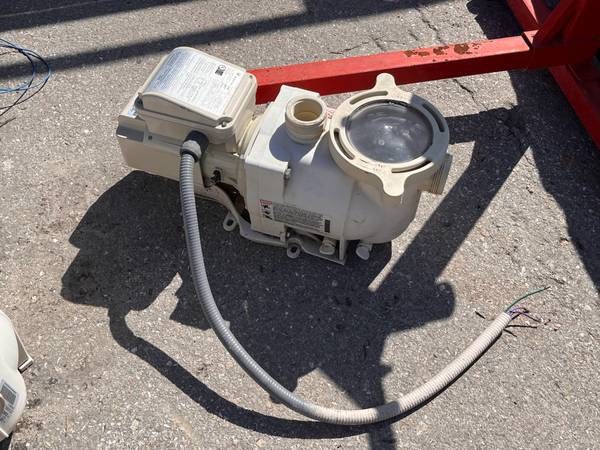 11"W Pentair SuperFlo High Performance Pump Wire Covered #348190 Used 1