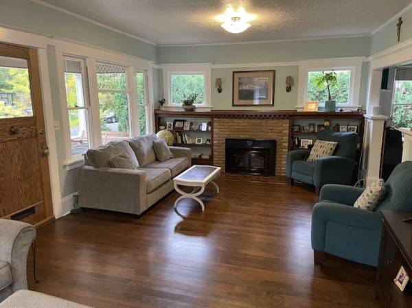 $1 / 2br - 2BR Renovated Craftsman in Historic Sellwood Neighborhood (Portland, OR)63914740273667122