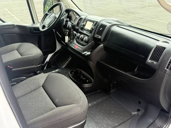 2017 RAM 3500 High Roof - Photo 13