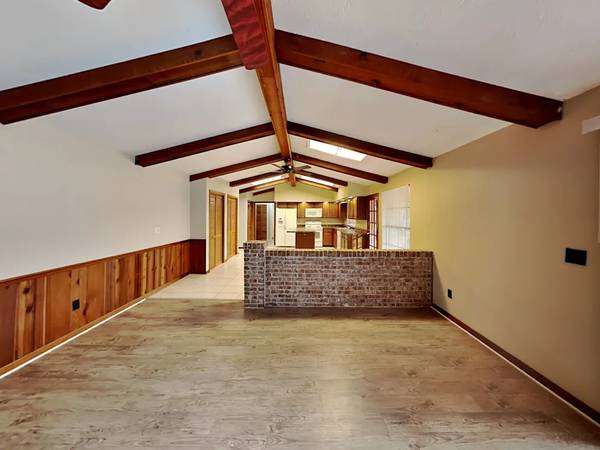 $1,370 / 4br - 2581ft2 - A Place That Feels Like It Was Meant for You (Ormond Beach, FL)63791498094337120