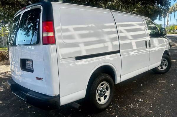 2008 GMC Savana 1500 Cargo - ¡Excelente estado y precio fantástico! - $10,995 (North Hollywood)63618183341825124
