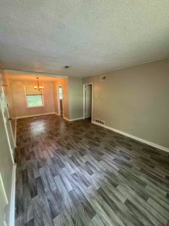 $1200.00 / 3br - 988ft2 - Charming 3 Bedroom Single Family Home in Montgomery, AL - $1200/mo63668208737793122