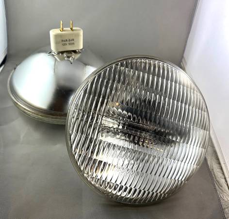ODYSSEY PAR-64R LÁMPARAS DE 500 VATIOS - $25 (Granada Hills)63471469887235120