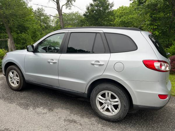 For Sale: 2010 Hyundai Santa Fe GLS PRICE REDUCTION - $2,50063623725537411122