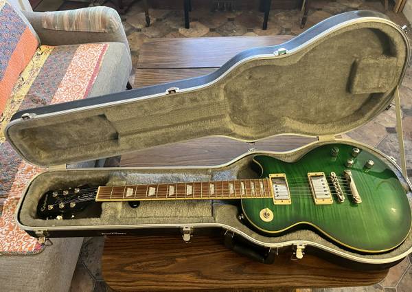 Epiphone Standard Pro in Mint Condition 1