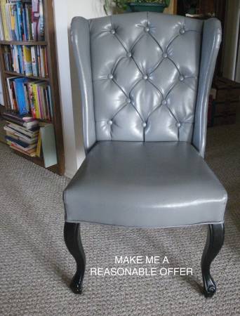 Leather living room chair  Grey tufted back VG cond. smoke/pet free 1