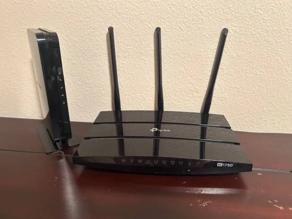 TP-Link AC1750 Router 1