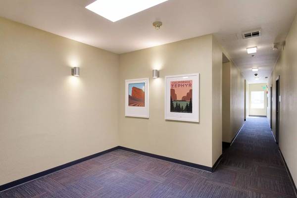 $1,895 / 400ft2 - Lakeside Studio Remodel wPatio View of Lake Merritt and water and garb (Oakland)63938627185539123
