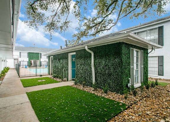 $765 / 1br - 629ft2 - 1 bedroom, in Houston TX (8900 Chimney Rock Rd, Houston, TX)63924171514371124