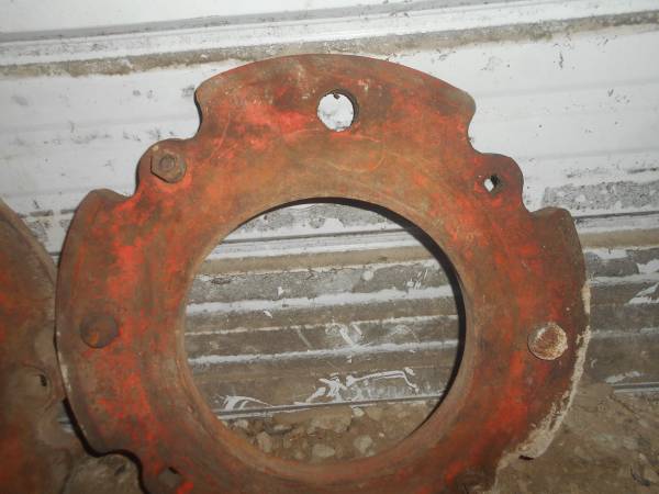case 300 weights - $75 (racine)63471406693505124