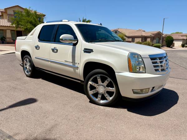 2008 Cadillac Ext Luxury Sport Truck Awd - $9,600 (Surprise)63616949580675123