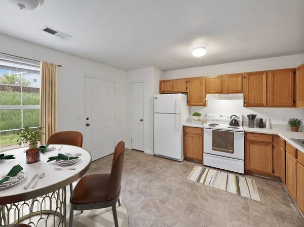 $1,162 / 4br - 1358ft2 - Pershing Pointe Townhomes, Income Restricted (Cheyenne)63671024797825122