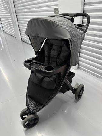 Graco Stroller 1