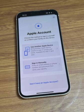 iPhone 13 128GB Unlocked 1