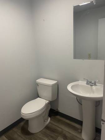 $599 / 642ft2 - Workshop/Warehouse + Office with bay door (OFFERING 1 MO. FREE RENT!) (6333 S Peoria Ave., Tulsa, OK 74136)63982132857730122