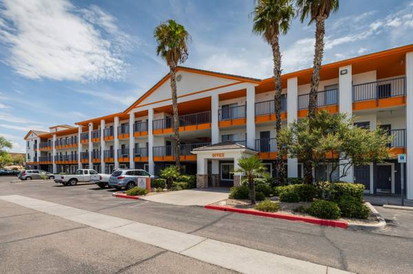 $358 Siegel Rewards Program, Elevator Access, WiFi Access63675082273795123