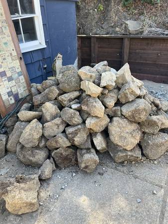 Large rocks 1