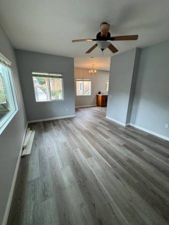 $3,350 / 3br - 1093ft2 - 3-Bed, 2-Bath Condo in Gated Community – Lakeside64150317969794121