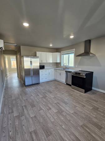 $795 / 1br - 550ft2 - Brand New Low Income  55+ ORO VISTA VILLAGE! 26 Units Available! (Talent)63654692856833121