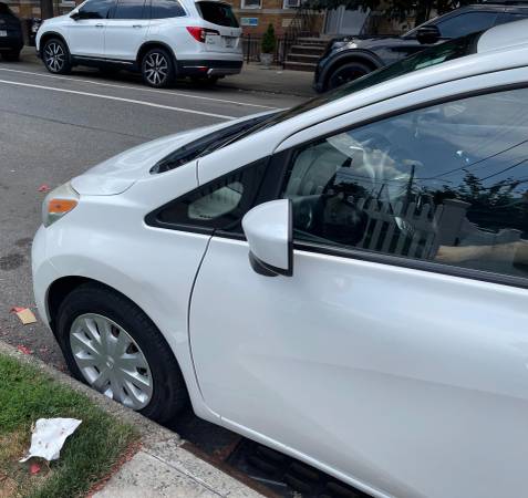 2016 Nissan versa Note SV 1.6L - $4500 Astoria - $4,500 (Astoria)63618038600067121