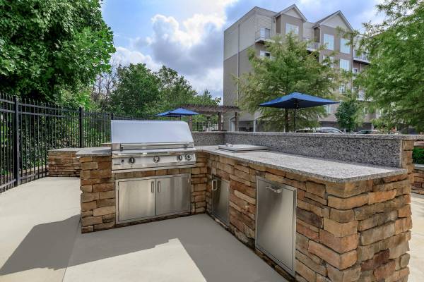 $2,030 / 2br - 798ft2 - Pet-Friendly Flats w/ Modern Kitchens & Nearby Green Spaces 🌳 (24 C St, Laurel, MD)63694447129473122