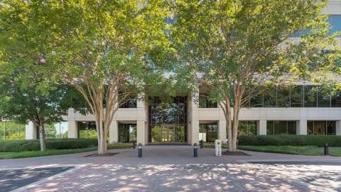 BEST PRICING AVAILABLE ON SELECT WINDOW OFFICES 1