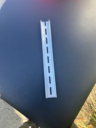 DIN Rail 1