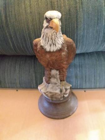 Large Eagle Knick-Knack (1) 1