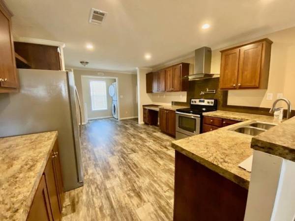 $119,900 / 3br - 3B/2B63823722038401124