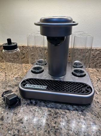 Like new Bartesian Premium Cocktail Maker Machine Drink Station ($400 retail) 1