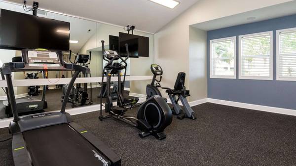 $2,276 / 2br - 1080ft2 - Hermosos terrenos te esperan en Main Street Village (Tigard - Parque Fanno Creek)63831252356227122