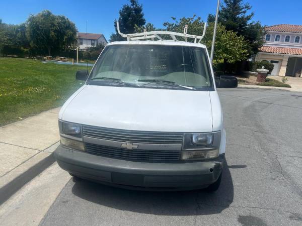 00 Chevrolet Astro Cargo 42K - $8.350 (Fremont)63470883960961122