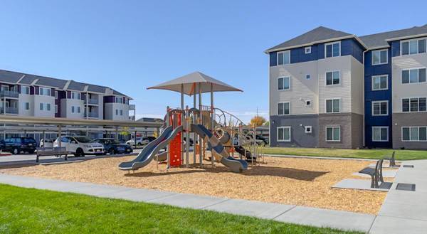 $1,525 / 1br - 745ft2 - Pet-Friendly 1 BR with Private Balcony + Lavish Details (12000 W Fairview Ave. Boise, ID)63794945828995122