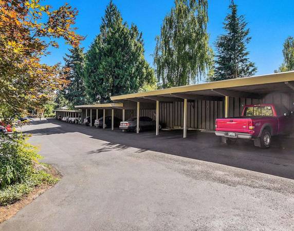 $1,595 / 2br - TUESDAY OPEN HOUSE + Additional Storage, Visitor & Reserved Parking (Milwaukie Heights)64039055091841123