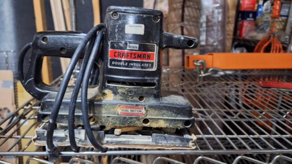 Craftsman Dual Motion Sander 1