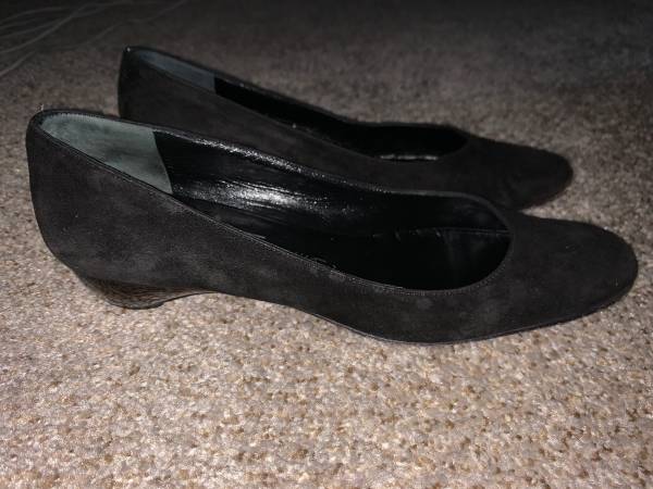 Salvatore Ferragamo Boutique Black Suede Tortoiseshell Heels - Size 7 1