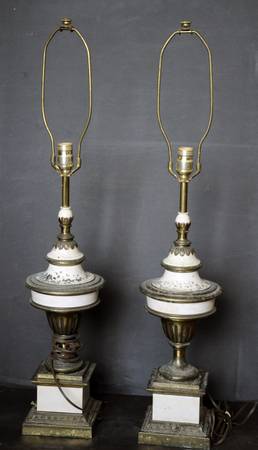 Pair of vintage brass lamps 1