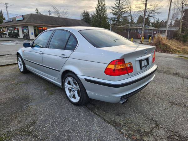 2003 BMW 3 Series AWD All Wheel Drive 3-Series 330xi  4dr Sedan Sedan - $7,999 (Leavitt Auto Sales)63623525059457122