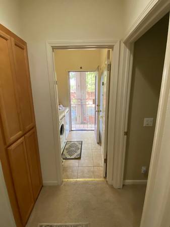 $800 / 1br - 144ft2 - Room for rent $800/month- safe area (hill side of Bernal ave) (san jose south)63935453731714123