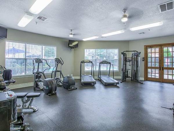 $1,469 / 2br - 1127ft2 - BBQ & Picnic Area, Playground, Walk In Closets, Clubhouse63981972831107123