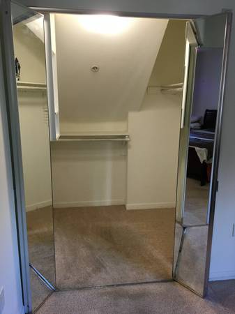 $2,250 / 1br - En el agua, gimnasio 24/7 sauna piscina para nadar estacionamiento - habitación (Marina Del Rey)63876484025731122