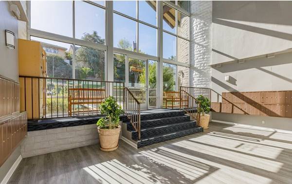 $2,048 / 1br - 750ft2 - Horse Shoes, Heated Pool, 1 bedroom (2675 Fletcher Pkwy, El Cajon, CA)63657276224259124