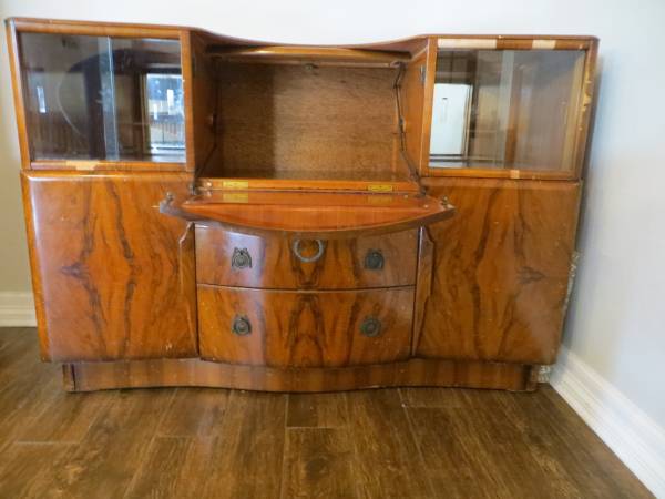 Cabinet Dresser Bar Liquor Vintage Glass Window Shelves FLASH SALE!!! 1